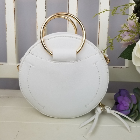 (White and Snakeskin print) circle, round purses - Picture 4 of 8